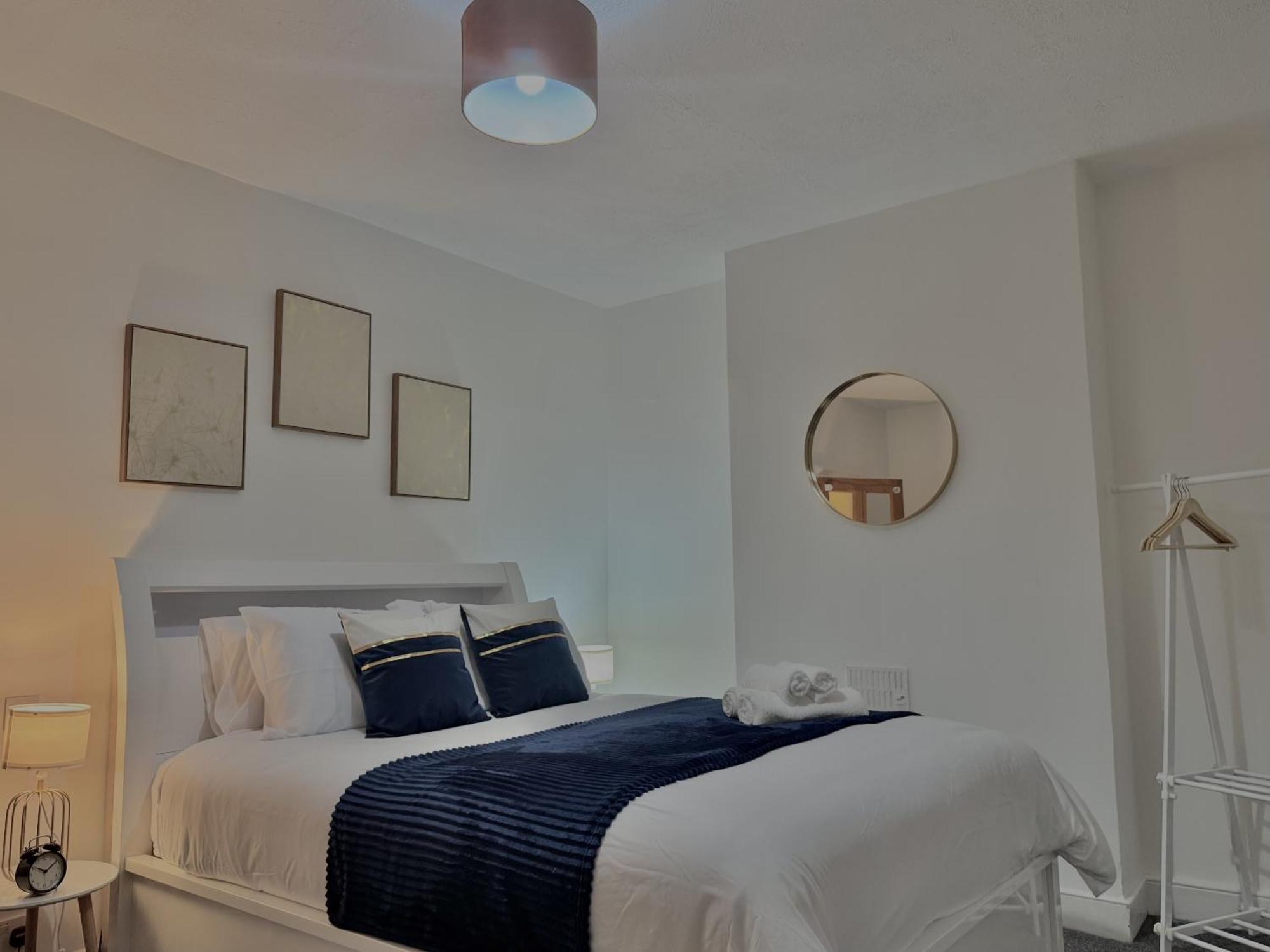 Vakantiehuis Spacious 3 Bedroom House Near London, O2, Excel, Stratford, Tube Station & Parking Available Londen